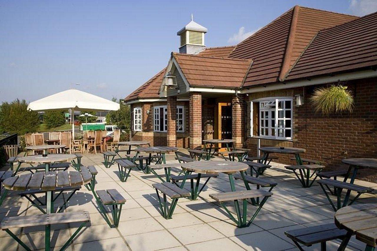 Premier Inn Colchester Buitenkant foto
