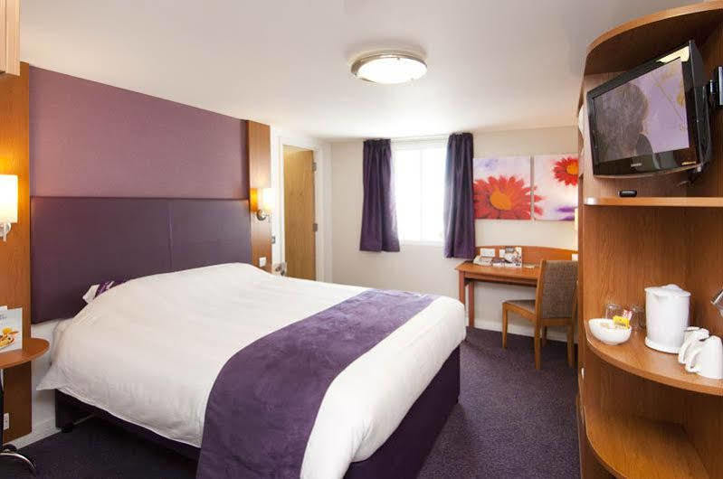 Premier Inn Colchester Buitenkant foto
